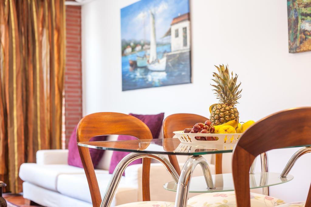 Apartament Danezis Stars Boutique (adults Only) 4*